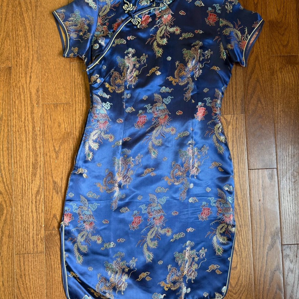 Blue Laogudai Cheongsam – Elegant Midi Pencil Dress - Picture 3 of 4